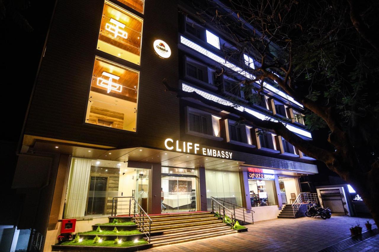 Cliff Embassy Banquet And Suites シモガ エクステリア 写真
